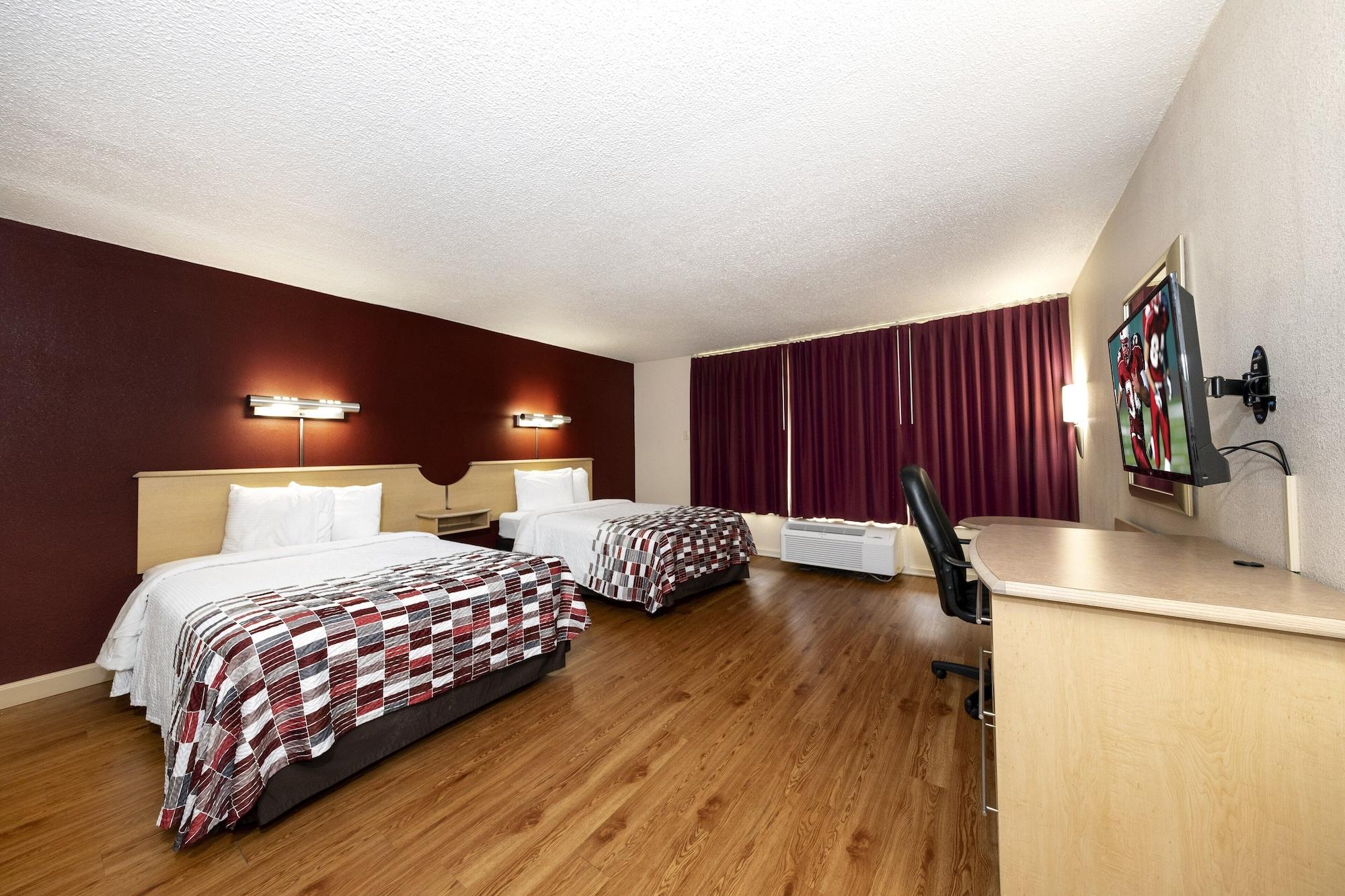 Red Roof Inn & Suites Wytheville Bagian luar foto